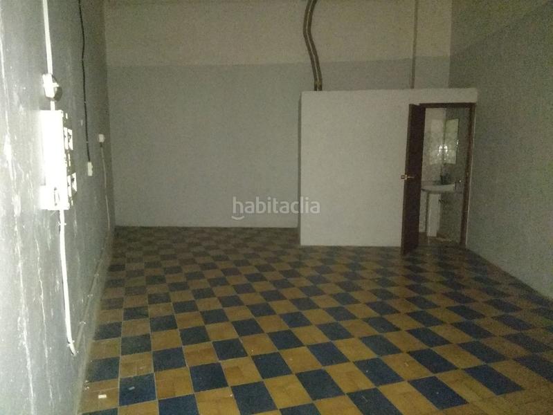 Foto 9460e7f4-a9a6-43f1-b3a8-64dcd3681003. Lloguer local comercial a calle de roger de flor 4 a Zaragoza