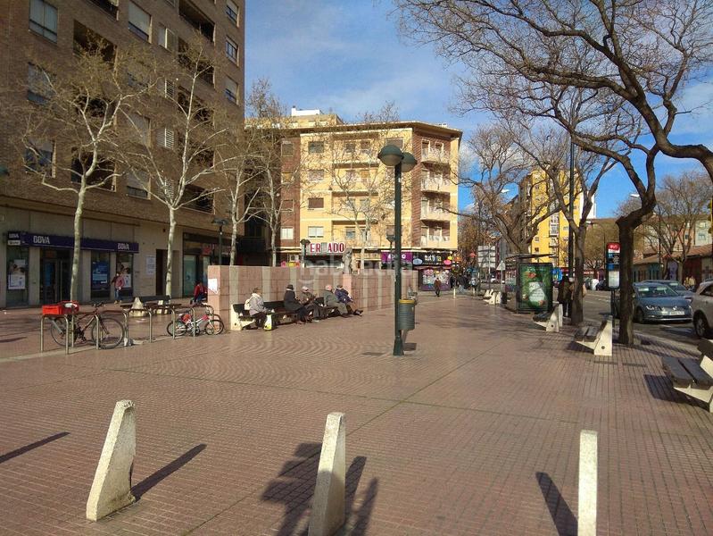 Foto 0227f313-c8e2-4bf9-8759-4044420d6782. Lloguer local comercial a calle de la duquesa de villahermosa 40 a Zaragoza