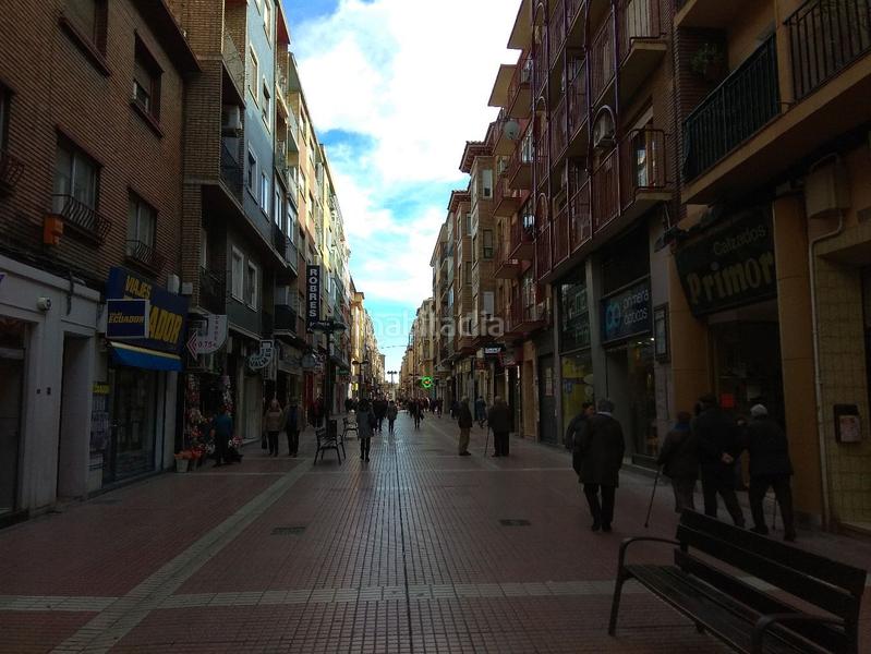 Foto bc632857-fabe-4d44-9f93-973131e0ab31. Lloguer local comercial a calle de la duquesa de villahermosa 40 a Zaragoza