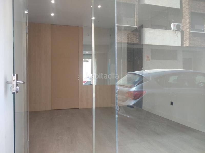 Foto 730ec84e-1d8d-4317-a552-3827cdb64ff2. Rent business premise in calle de josé lóbez pueyo 8 in Zaragoza