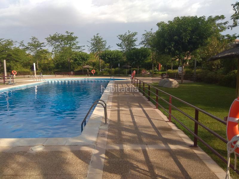 Foto 6a45e421-4c97-4615-9c2d-1abeffbb7503. Affitto casa bifamiliare in avenida de la ilustración 39 in Zaragoza