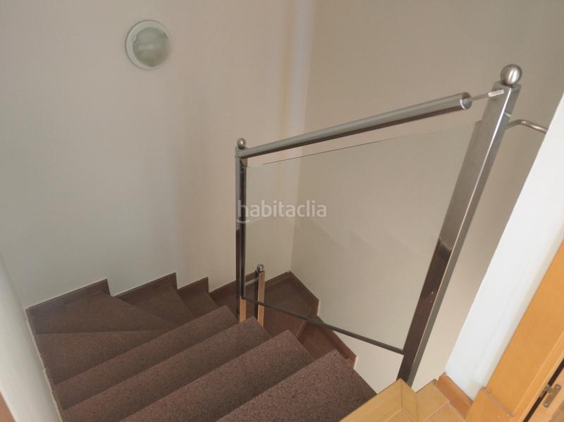 Foto aece699c-9043-4004-901b-5f30852aede2. Affitto casa bifamiliare in avenida de la ilustración 39 in Zaragoza