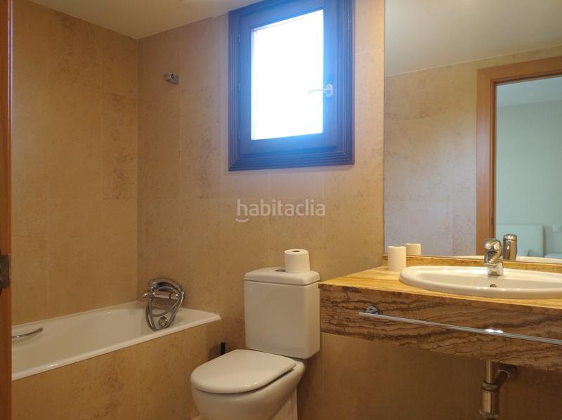 Foto e81519a8-17d6-4ec3-b7b9-5b9232fbaee9. Affitto casa bifamiliare in avenida de la ilustración 39 in Zaragoza