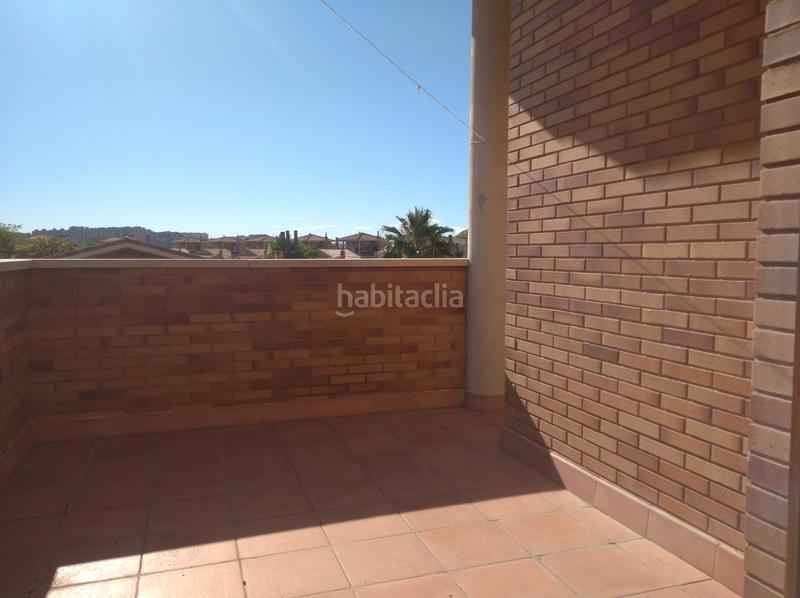 Foto 08757f07-93d8-4687-b3fe-511cb6d28069. Lloguer casa aparellada a avenida de la ilustración 39 a Zaragoza