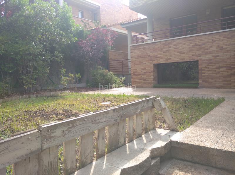 Foto 3b92fe66-e642-4e9a-a2b7-05aee38694d3. Lloguer casa aparellada a avenida de la ilustración 39 a Zaragoza