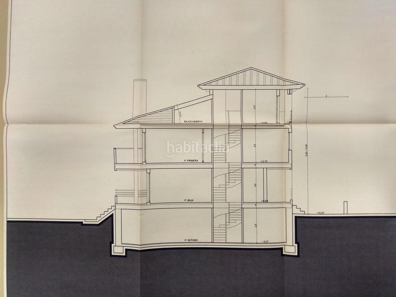 Foto 4b7b0bb6-60df-44c6-bafb-330bce5a7e78. Lloguer casa aparellada a avenida de la ilustración 39 a Zaragoza