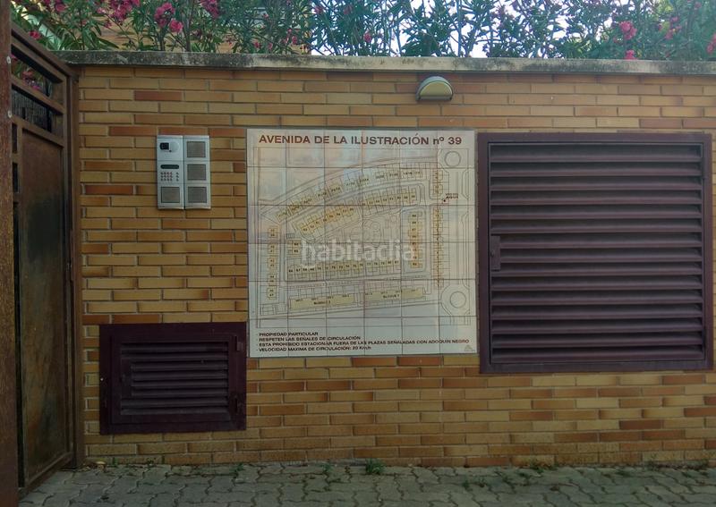 Foto 56282964-352a-4981-935c-a6a11908ced7. Lloguer casa aparellada a avenida de la ilustración 39 a Zaragoza