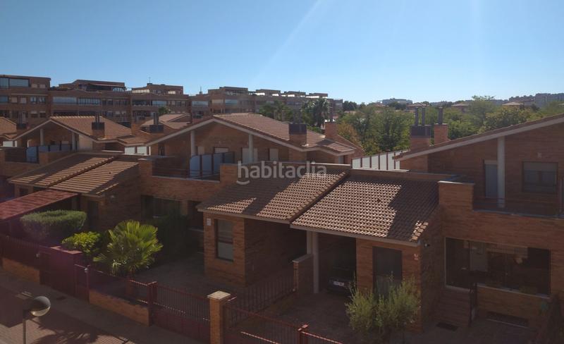 Foto 6aa0a255-a856-4f3b-bef2-f58de08a3bdb. Lloguer casa aparellada a avenida de la ilustración 39 a Zaragoza