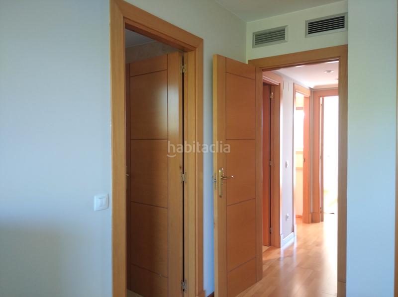 Foto 89c680f3-2261-405b-89c8-38a32b5ca75d. Lloguer casa aparellada a avenida de la ilustración 39 a Zaragoza