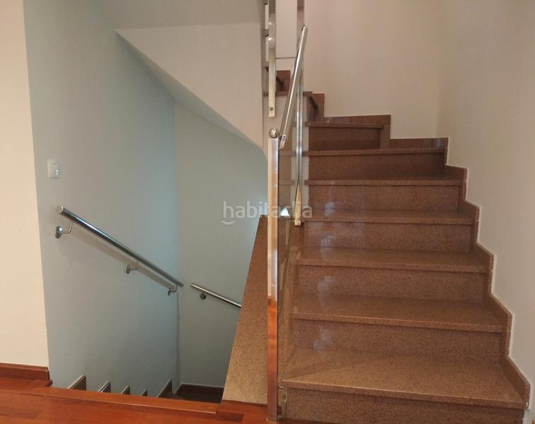 Foto b2cb58b4-edf9-47a7-b1b9-4e7f8e40bee8. Lloguer casa aparellada a avenida de la ilustración 39 a Zaragoza