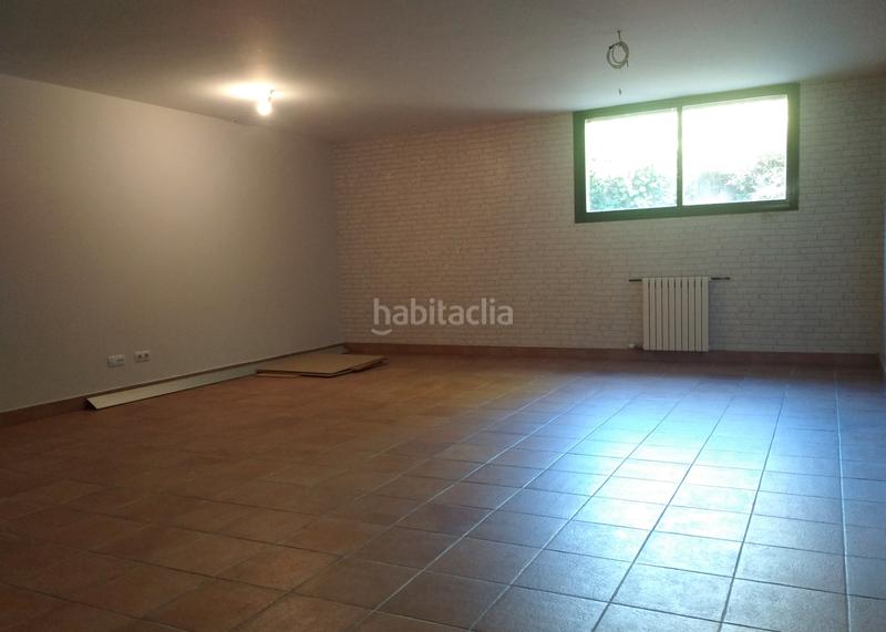 Foto 0696587d-b09c-4679-9847-71ec52df75b7. Miete doppelhaus in avenida de la ilustración 39 in Zaragoza