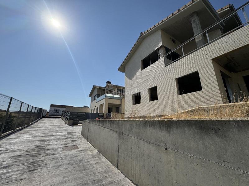 Foto 0d3bd2fc-7389-4323-a4c6-a90b2e6fb6bc. Chalet in Zuera