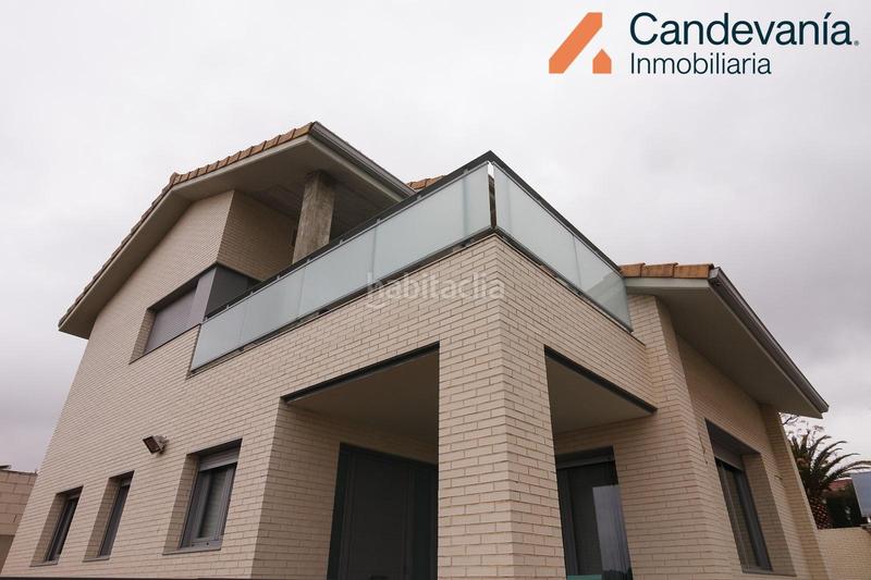 Foto f821739b-3ea3-4a9d-b558-9ace2a66b0f6. Chalet in Zuera