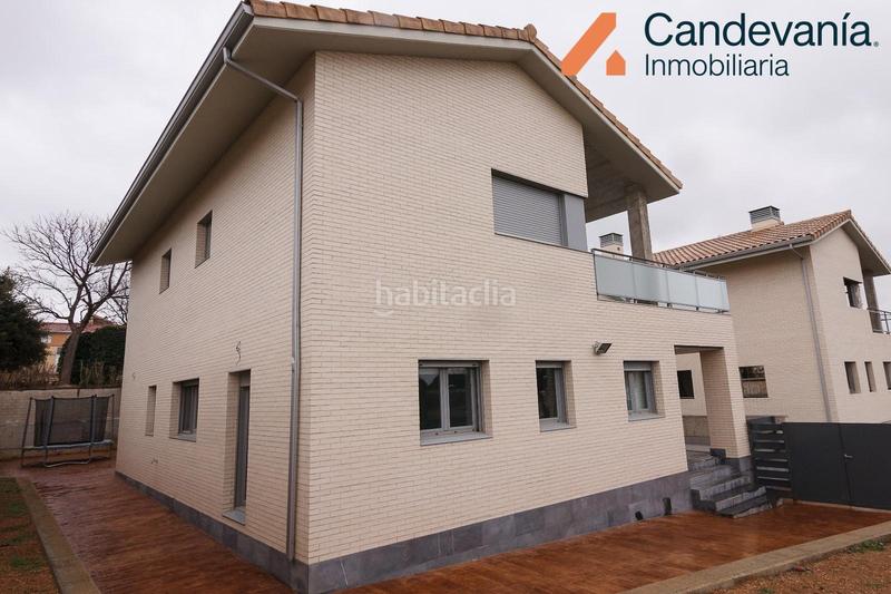 Foto fbdf2ad8-94d2-487e-8570-745d88ee1592. Chalet in Zuera