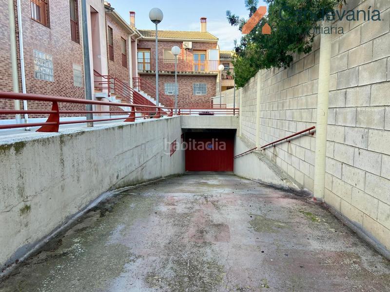 Foto 1cd6b3f8-c2d4-4b51-826f-5af1861ead69. Parking coche en Zuera