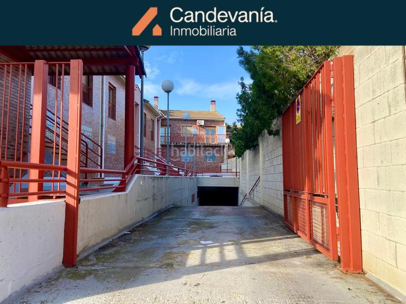 Foto 0493ed21-9164-47ea-96ed-d9200b792502. Posto auto in Zuera