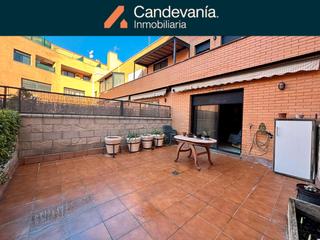 Casa adossada a Zuera