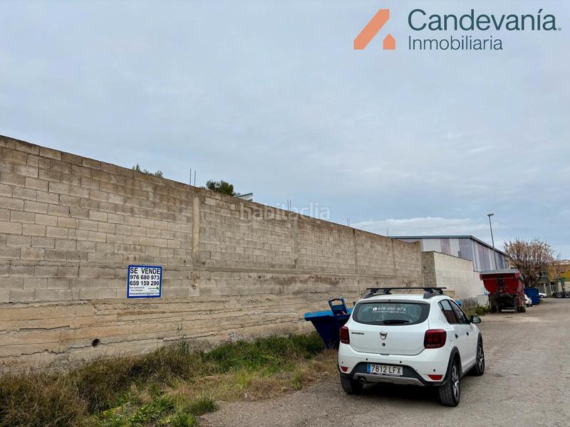 Foto 337be4fc-3c2a-47fc-a7c4-2b00bce511ed. Fabrikhalle in Zuera