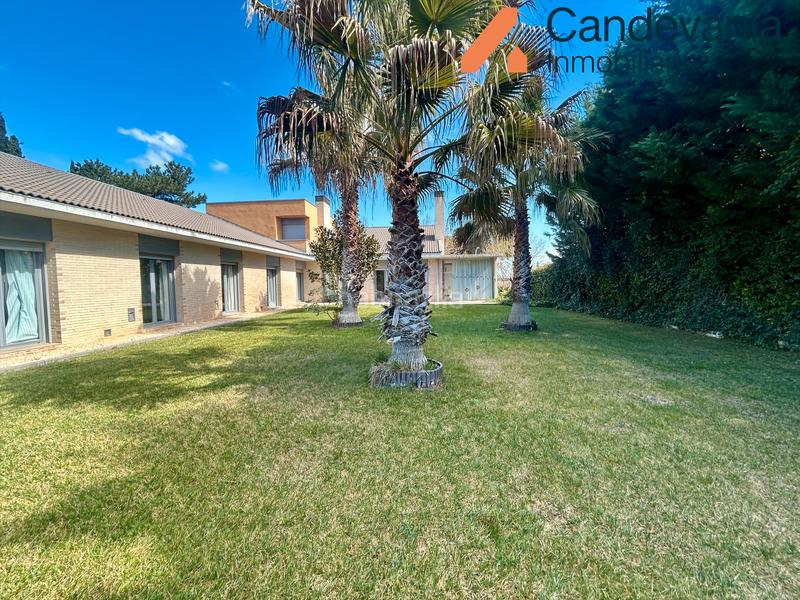 Foto b38e0ba6-9030-40f4-a89e-642141bca151. Chalet en Zuera