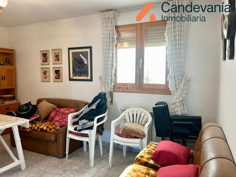 Foto f149bf09-7c19-45a5-a576-a6eea528af52. Casa en Zuera