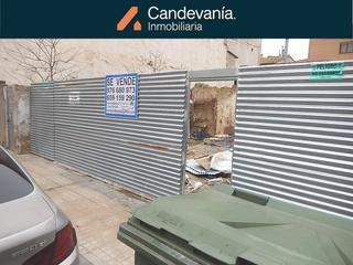 Terreno residenziale in Zuera. Se vende solar urbano en zuera de 196 m² y con fachada de 7 metr