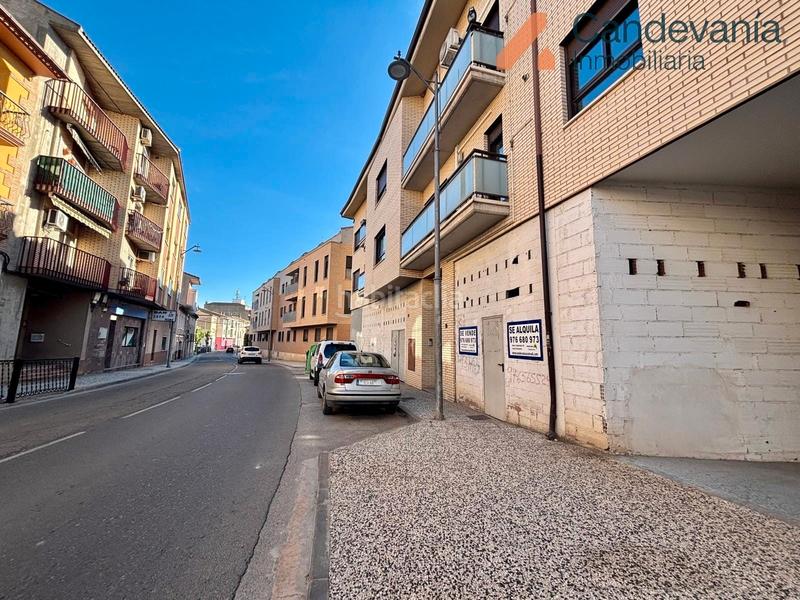 Foto 2b8a9baa-20f6-474e-9a26-65a68c7f48a2. Location local commercial dans avenida galo ponte 2 dans San Mateo de Gállego