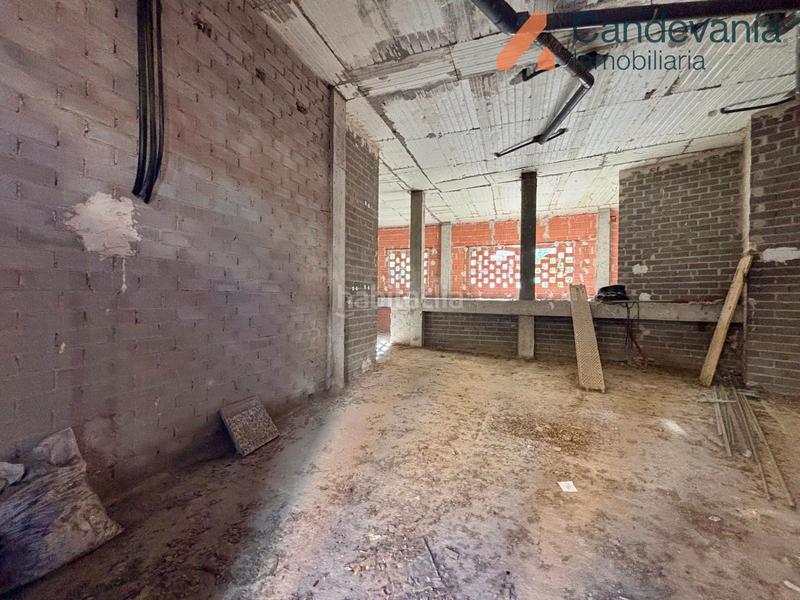 Foto 6811f8ce-cea1-43c8-a675-10b1b3d21628. Location local commercial dans avenida galo ponte 2 dans San Mateo de Gállego