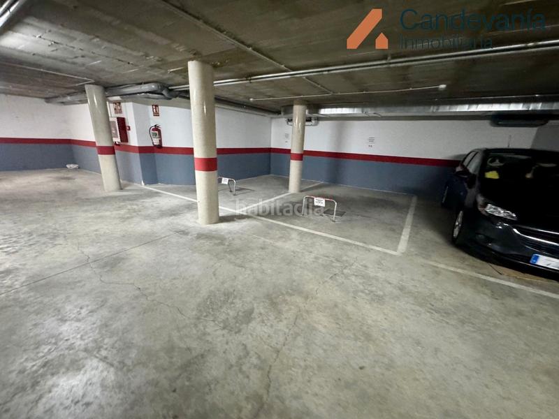 Foto ea0d97bf-8044-43a4-a17d-938d9bfcd4ba. Lloguer aparcament cotxe a avenida candevania 1 a Zuera