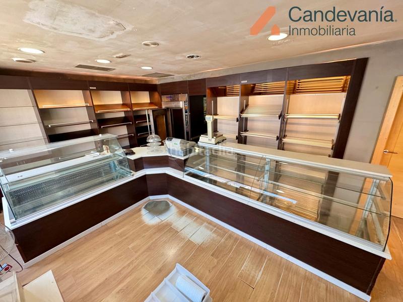 Foto 6aaedffb-5d1e-4561-8ef6-9617c995783e. Location local commercial dans San Mateo de Gállego