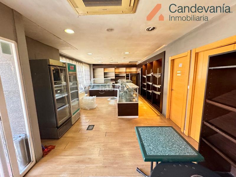 Foto 7bff8c4d-978d-4d69-93f2-17c4f9807392. Location local commercial dans San Mateo de Gállego