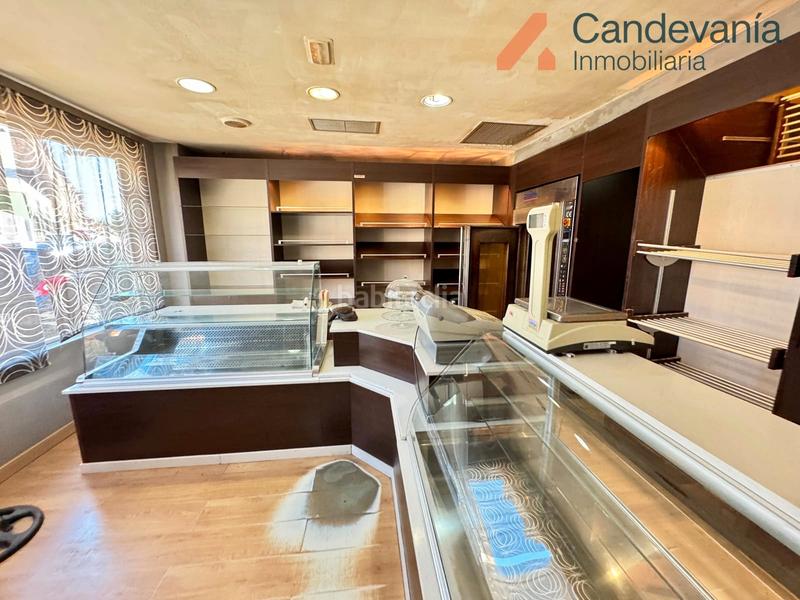 Foto df9574f1-4b89-4135-8efb-5bcbadbdaa0a. Location local commercial dans San Mateo de Gállego