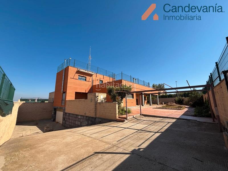 Foto 146e3e7a-f4e1-4328-a534-3cf99df721fc. Chalet en San Mateo de Gállego