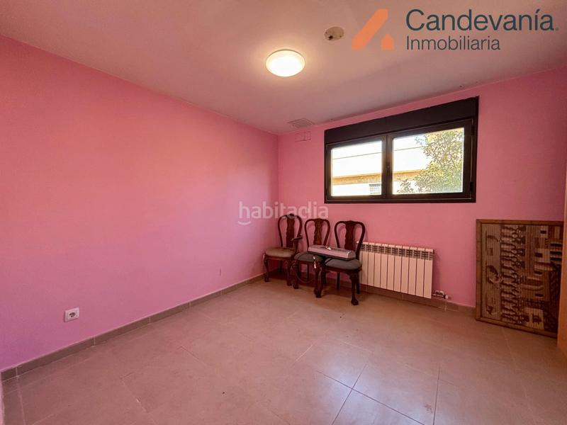 Foto a91ad1ca-065b-46ae-93e8-275c30d8ed73. Xalet amb xemeneia calefacció aparcament a San Mateo de Gállego