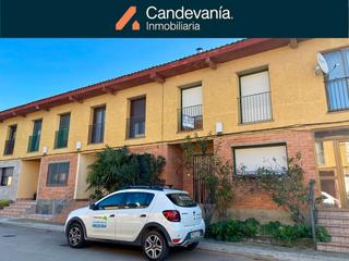 Casa adosada en Gurrea de Gállego