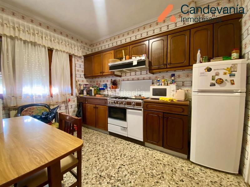 Foto 10f71f14-5feb-4de6-b5f9-def7dd527370. Casa adossada amb calefacció aparcament a Gurrea de Gállego