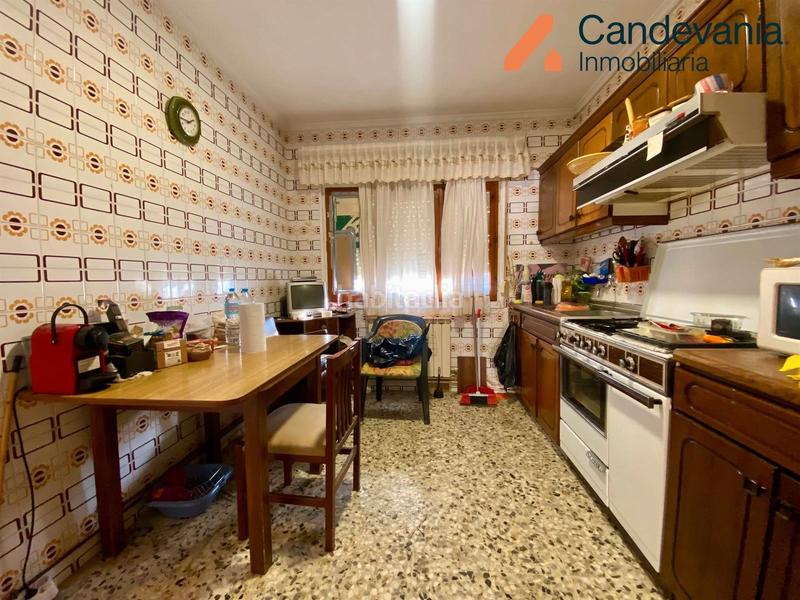 Foto 85ee1393-060a-4482-a82d-ffba9ae161cb. Casa adossada amb calefacció aparcament a Gurrea de Gállego