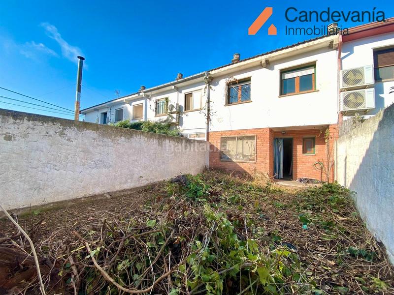 Foto 36e3e21b-6dd0-4a5c-8235-b9cb2ddfea5f. Semi detached house with heating parking in Gurrea de Gállego