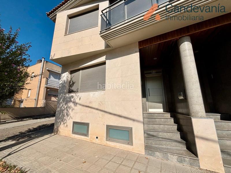 Foto c1e204d8-3013-4455-9a0e-edf9469249fe. Casa adosada en Zuera