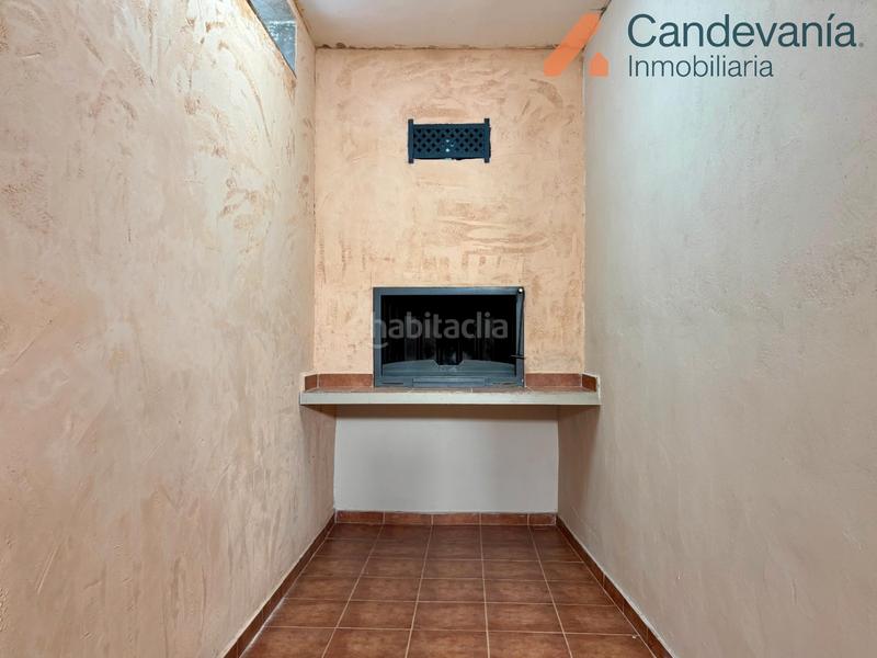 Foto feb7c69d-2db8-42a8-90b3-53e89b741d37. Casa adosada en Zuera