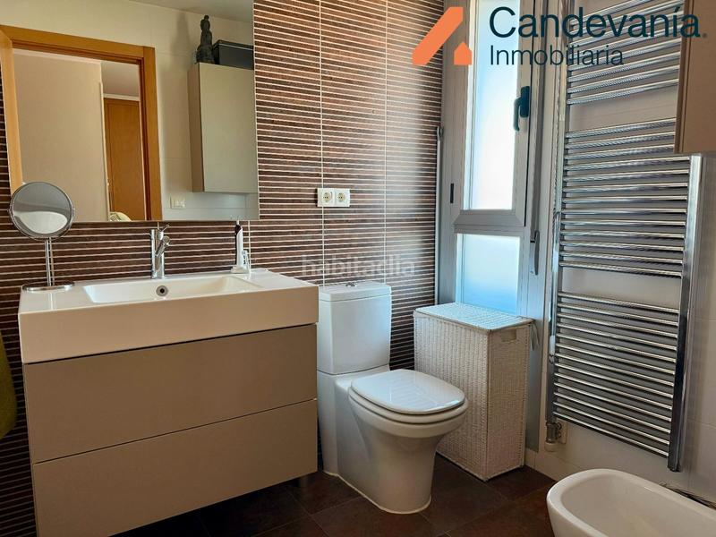 Foto 011be8cc-c1f2-44ab-a8bf-dc16580496b1. Pis amb calefacció piscina a Miralbueno Zaragoza