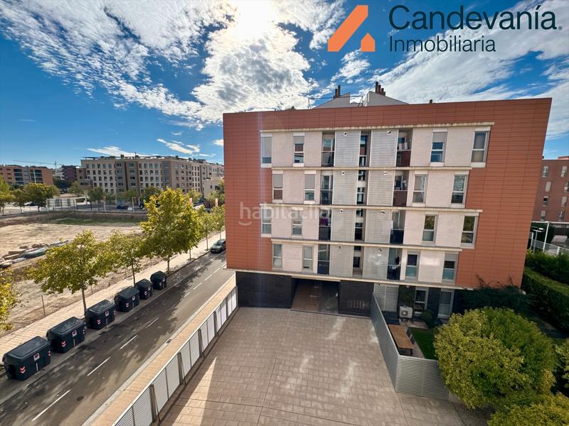 Foto cec95e2a-e7eb-427d-9c19-332f44da4832. Pis amb calefacció piscina a Miralbueno Zaragoza