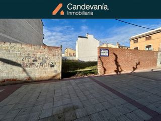 Miete Wohngrundstück in Avenida candevania 30a