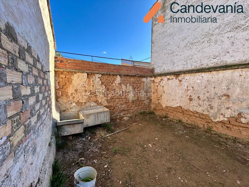 Foto a2595352-d3b8-4d5b-b945-a8778a1cd6ec. Casa a Zuera