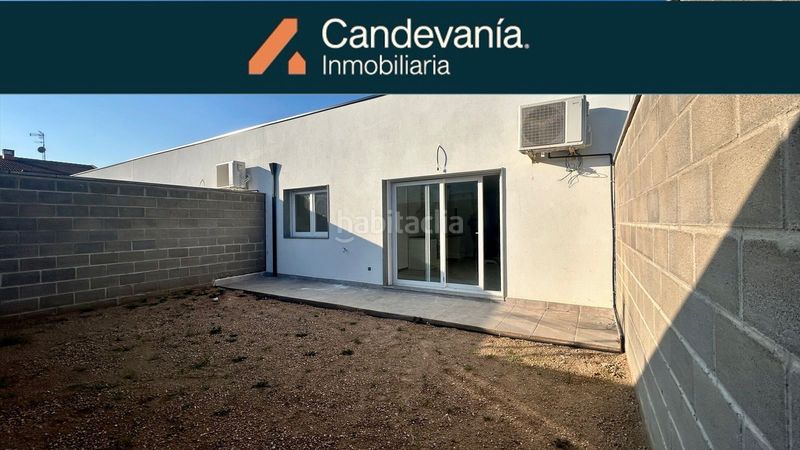 Foto 303886c6-eb0e-455f-887a-ad9a95d4054d. Casa adossada amb calefacció aparcament a Zuera
