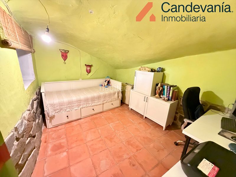 Foto 852a8a33-6384-4264-8e7e-53f38628f460. Casa a Zuera