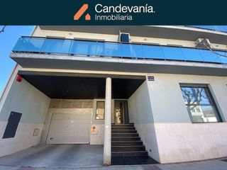 Aparcament cotxe  Avenida candevania