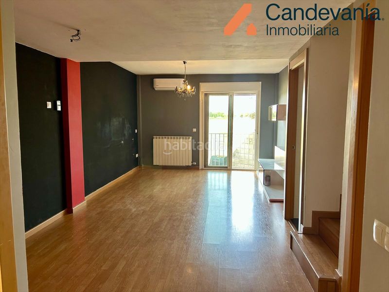 Foto 5aa88f48-a9e9-40f2-89c0-0ae820b39905. Casa adossada amb calefacció aparcament a Zuera
