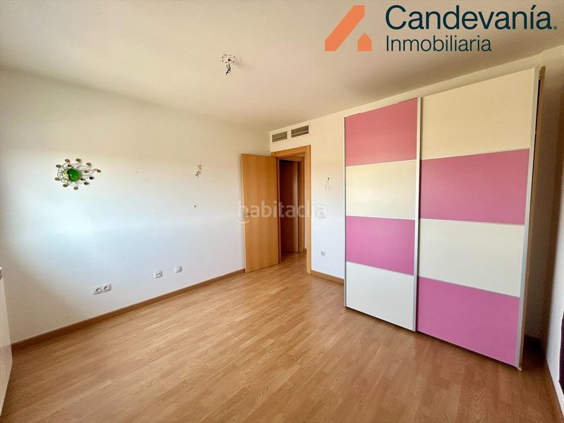 Foto 9196191d-2135-413b-aebf-d82c53ebf8fc. Casa adossada amb calefacció aparcament a Zuera