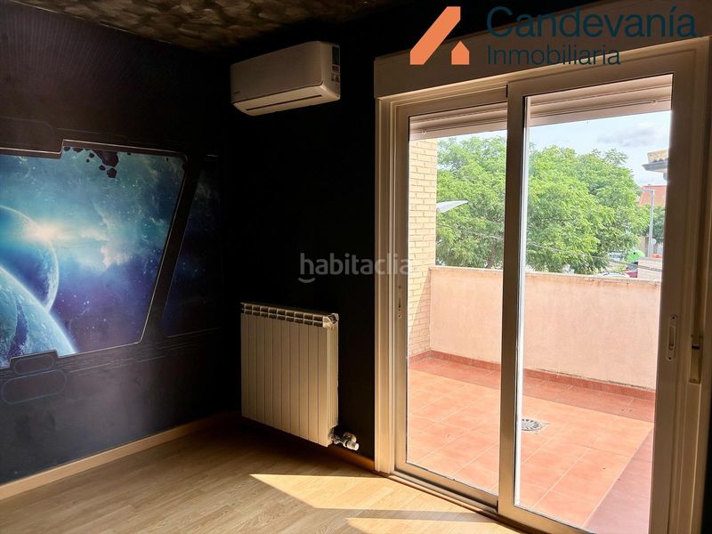 Foto c87f17ee-ffb2-41fa-8c7e-865eadd82c9f. Casa adossada amb calefacció aparcament a Zuera