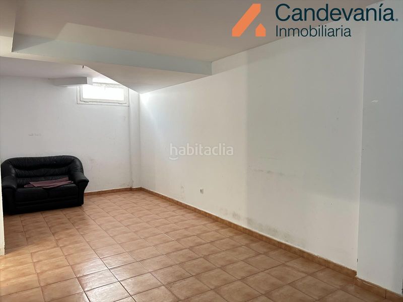 Foto ca35cf03-cf1c-4502-a2a8-2e3066dcdf47. Casa adossada amb calefacció aparcament a Zuera